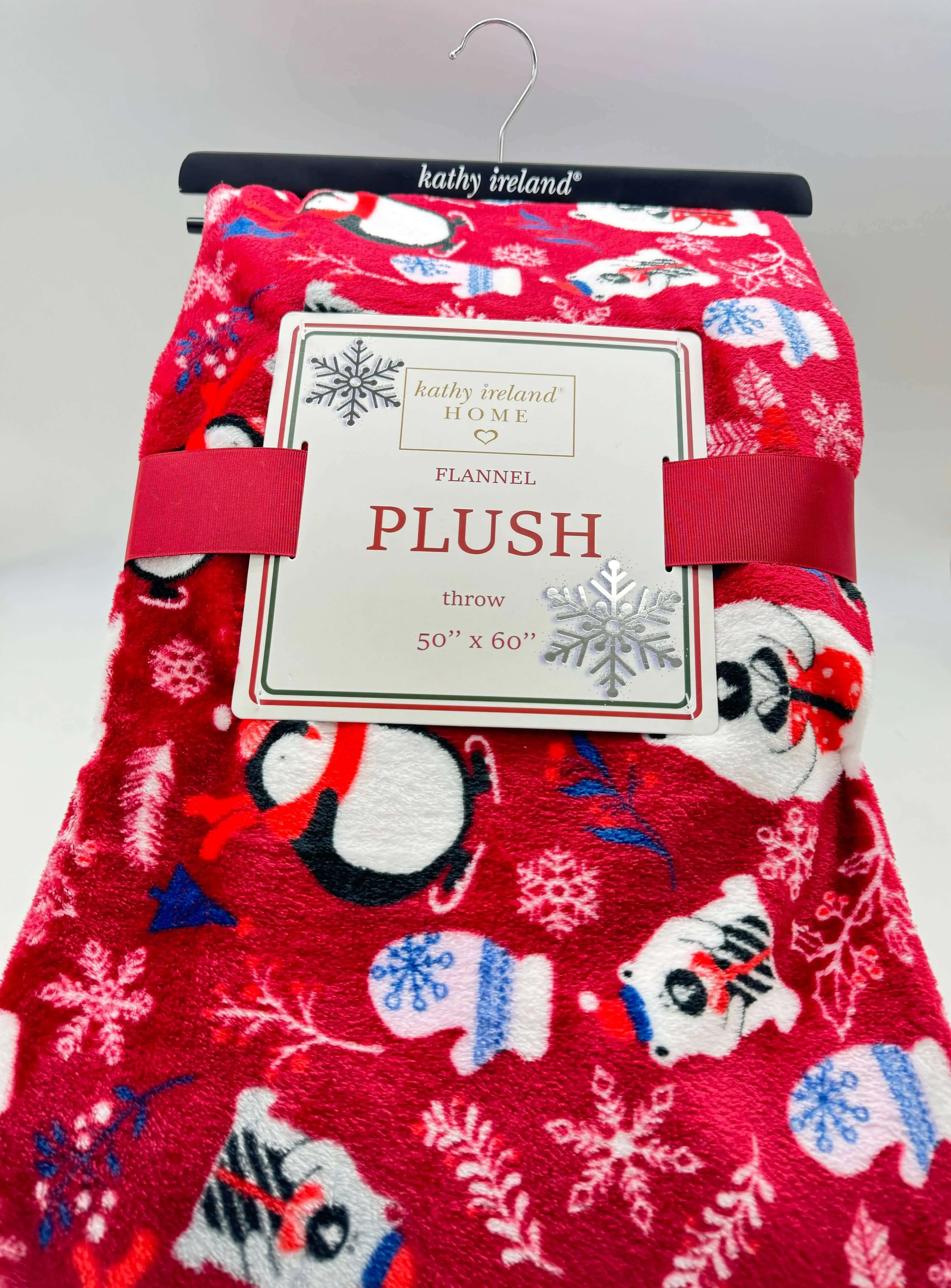 CHRISTMAS CHEER PLUSH THROW BLANKETS by Kathy Ireland
