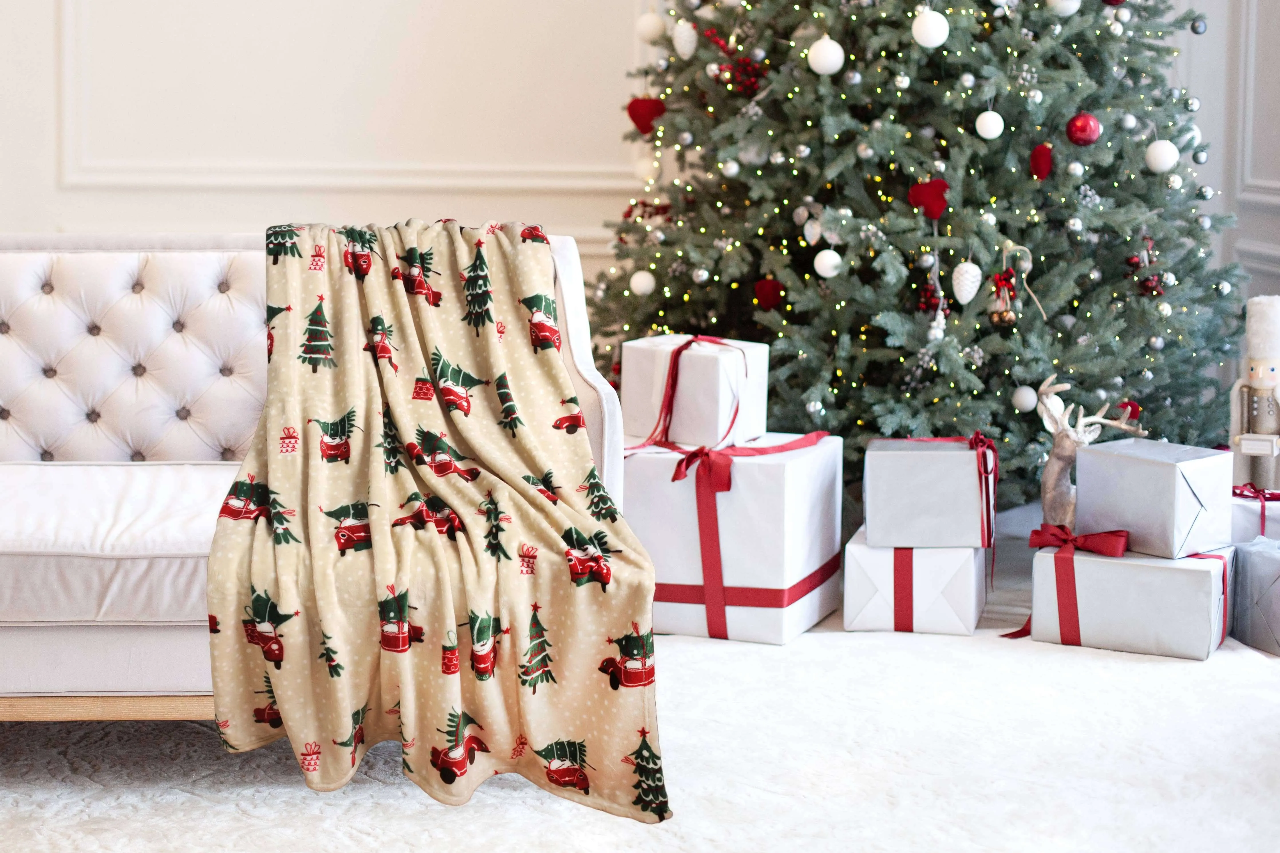 CHRISTMAS CHEER PLUSH THROW BLANKETS by Kathy Ireland