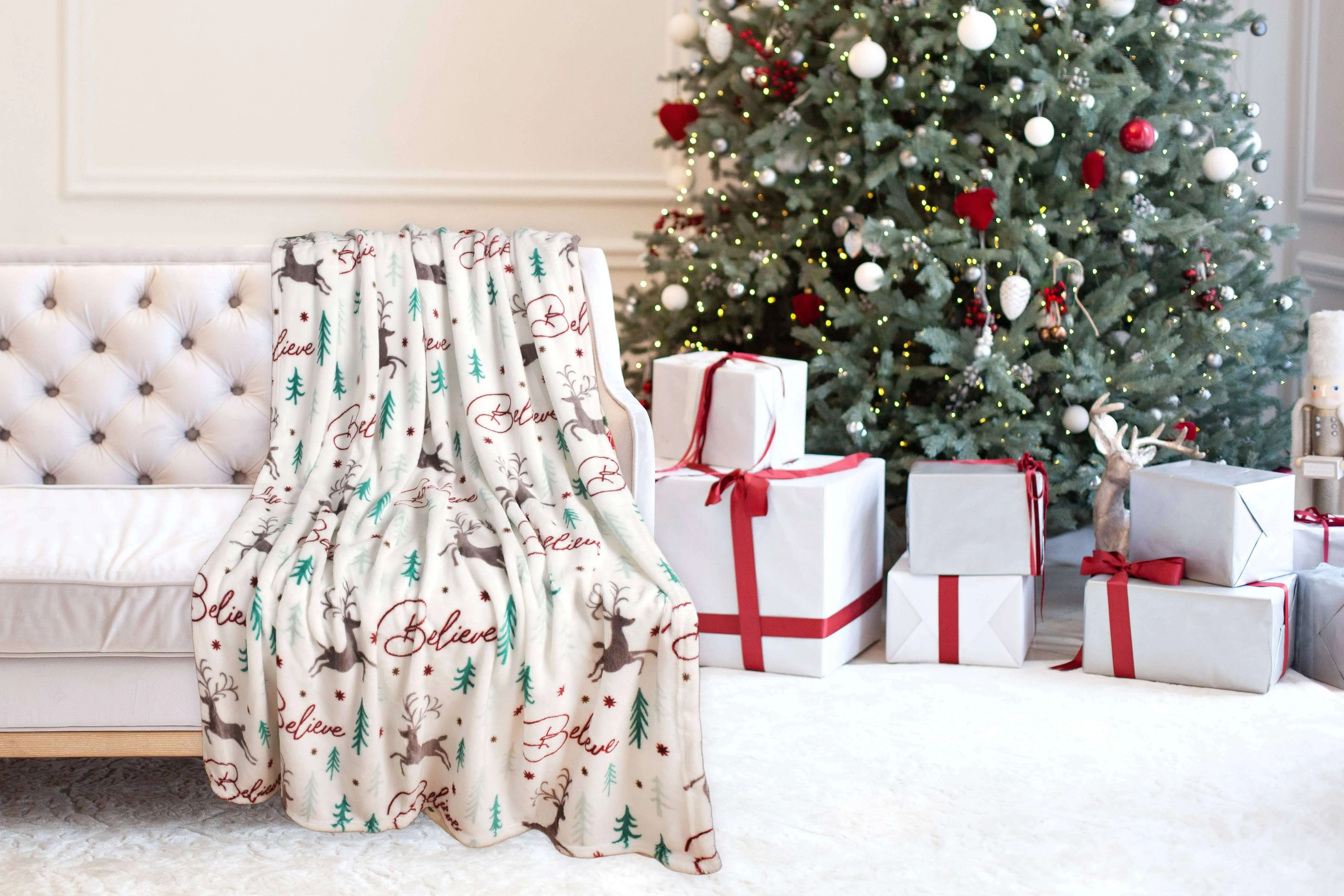 CHRISTMAS CHEER PLUSH THROW BLANKETS by Kathy Ireland