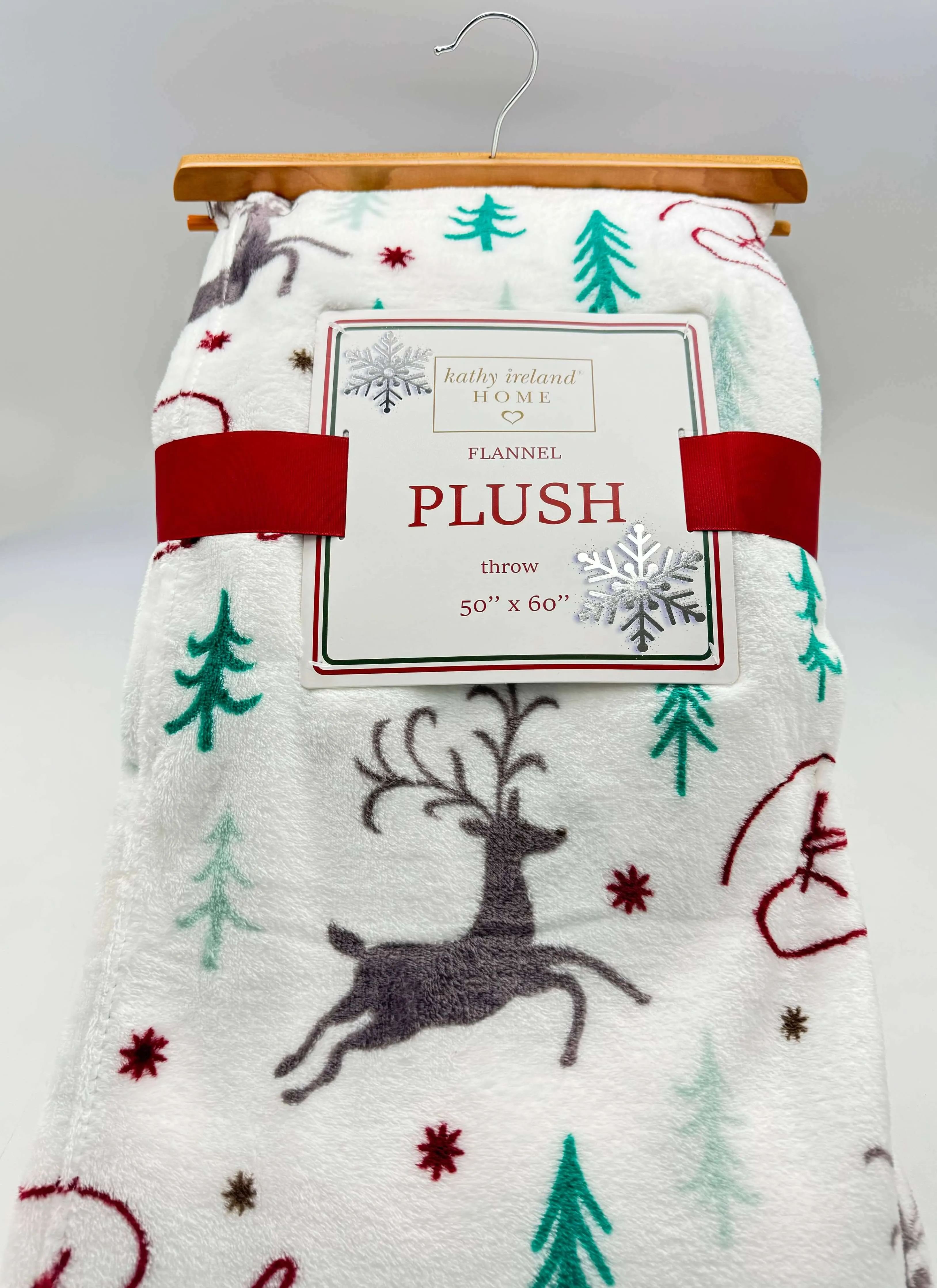 CHRISTMAS CHEER PLUSH THROW BLANKETS by Kathy Ireland