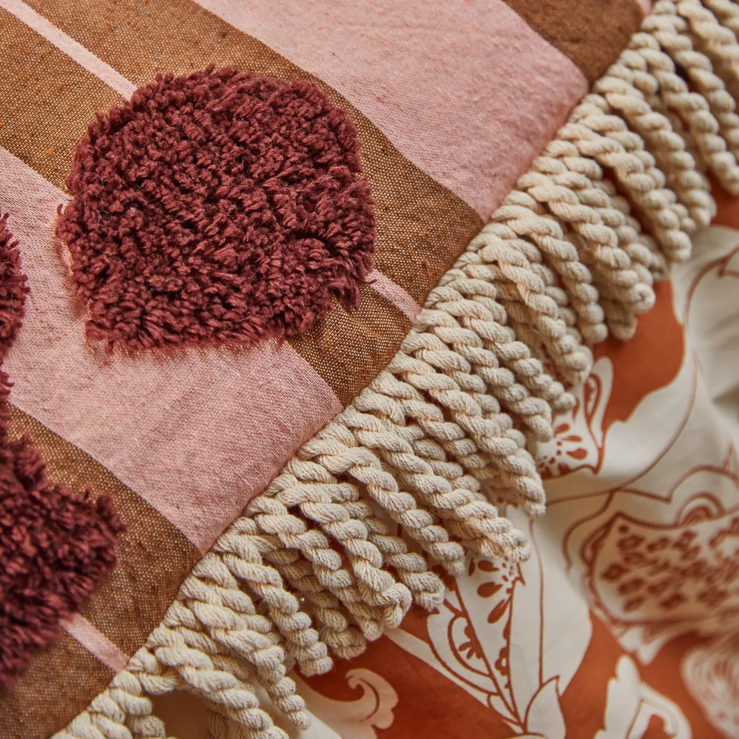 Keroli Tufted Bedcover