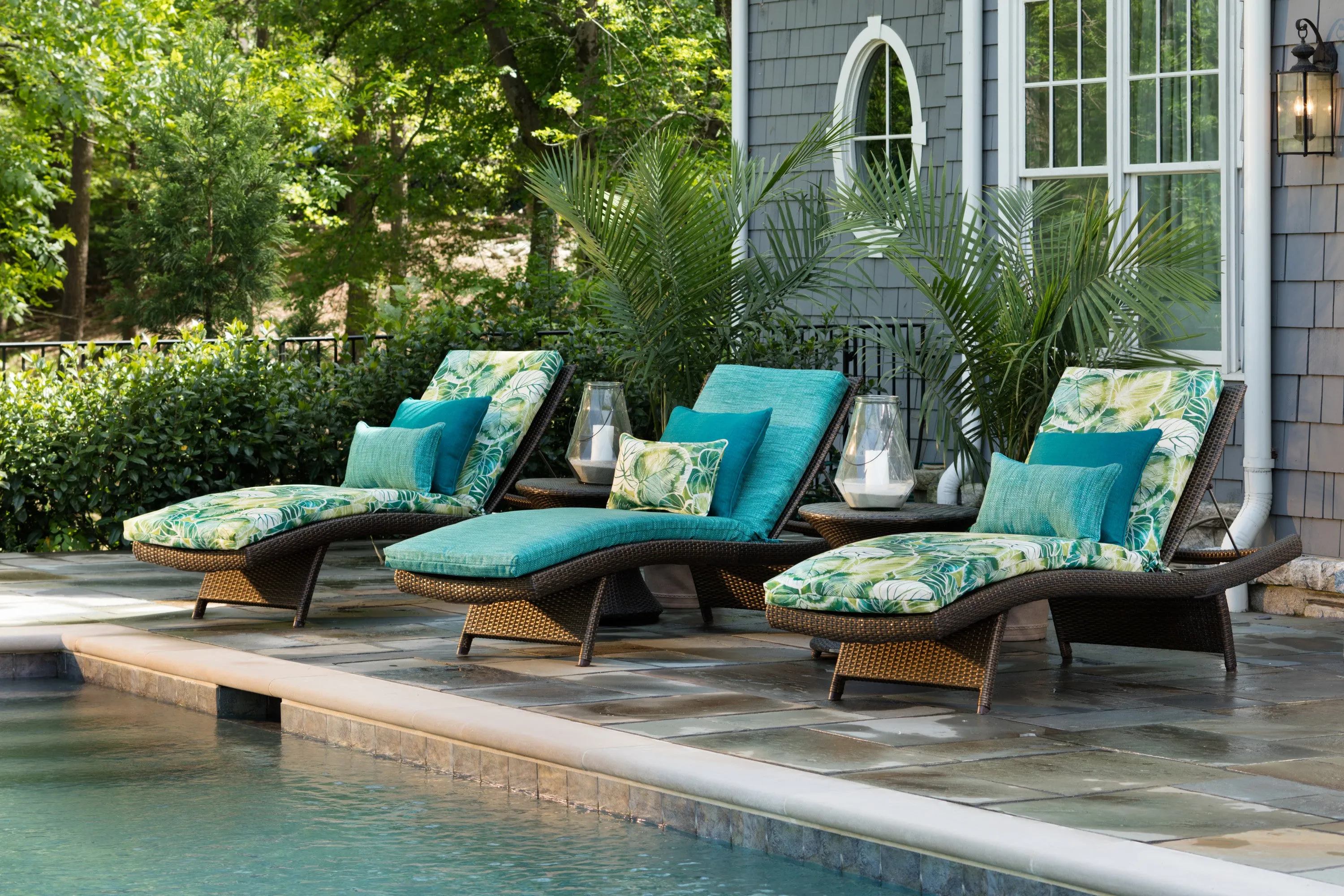 Key Cove Lagoon 18.5-Inch Throw Pillow (Set Of 2)