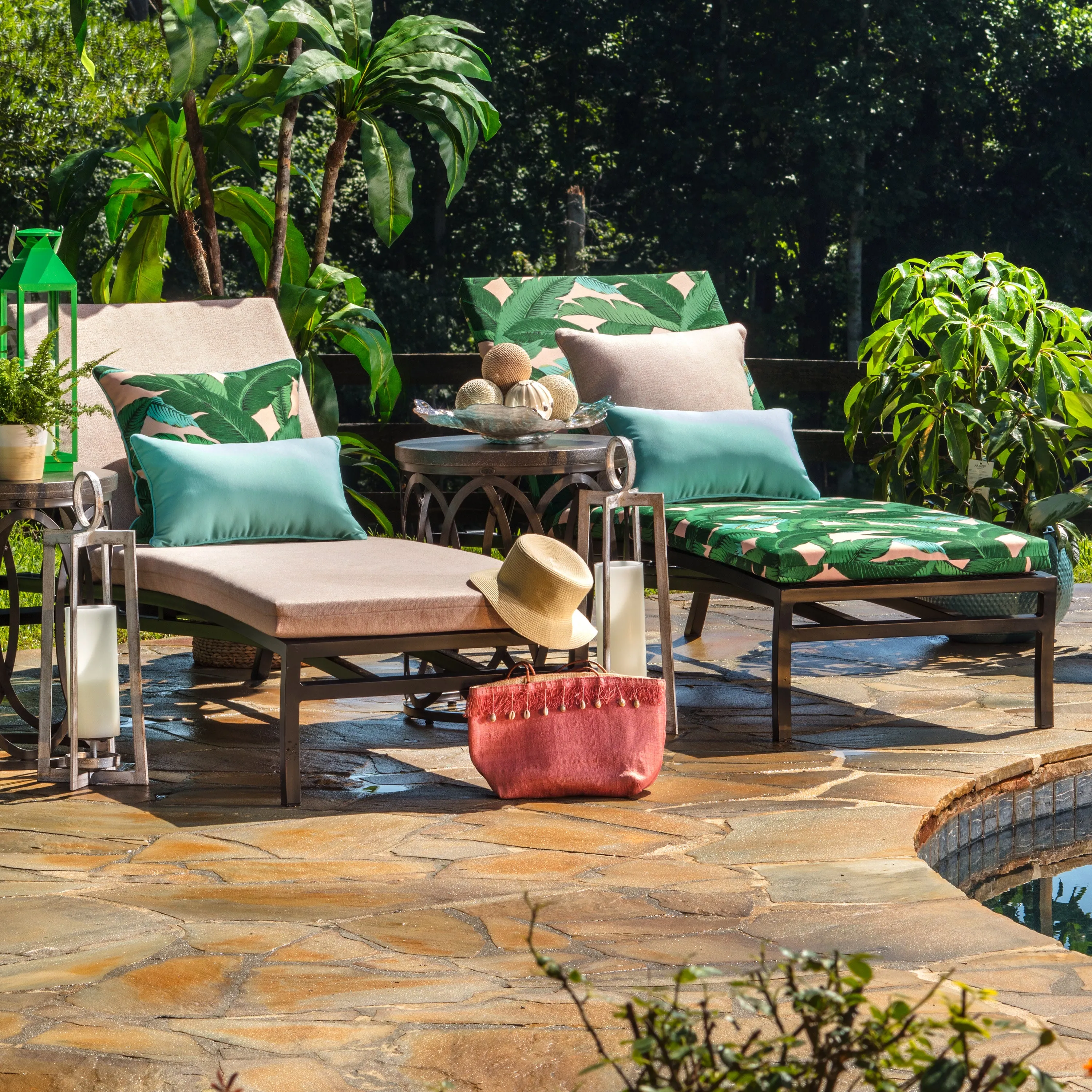 Outdoor/Indoor Radiance Pool Rectangular Throw Pillow (Set of 2)