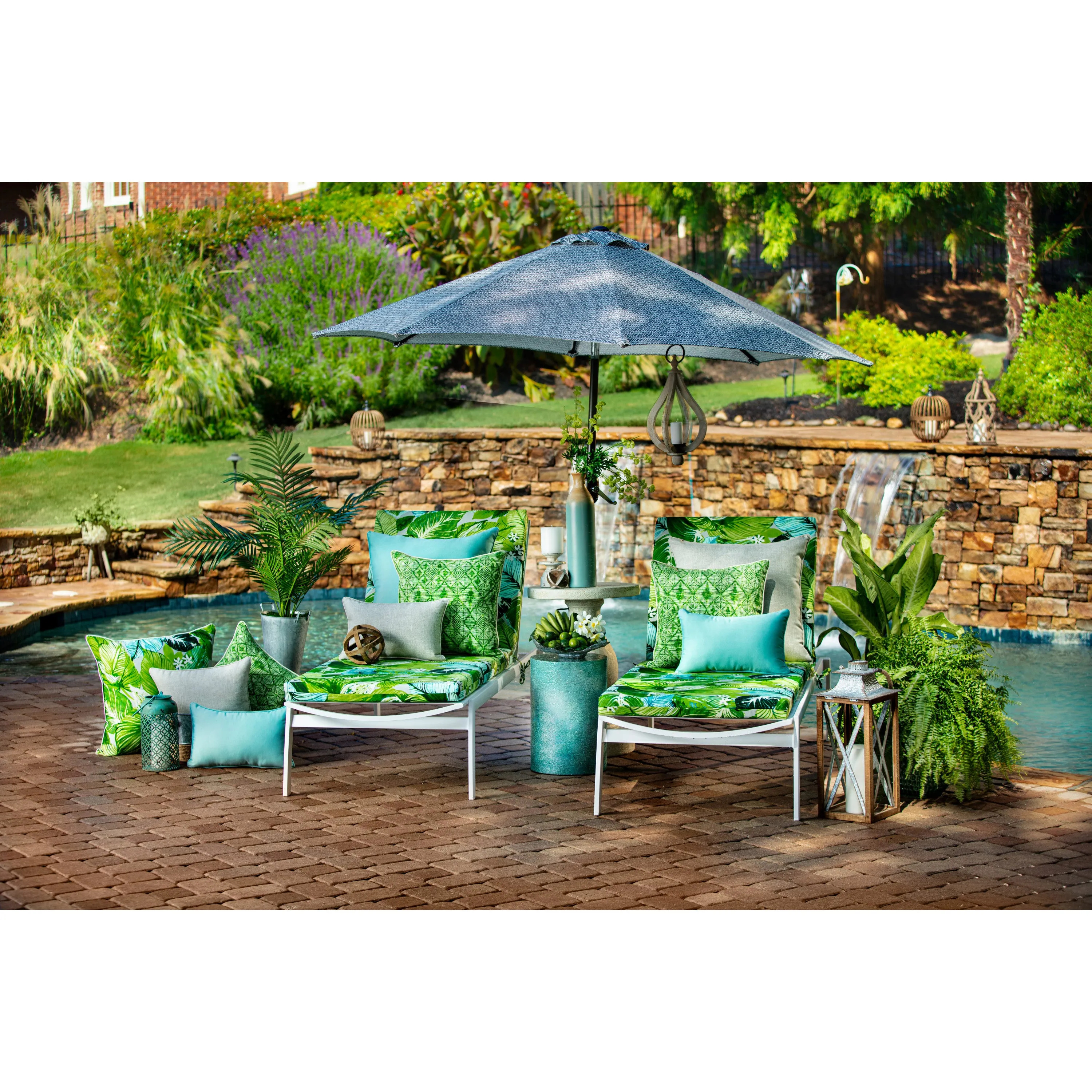 Outdoor/Indoor Radiance Pool Rectangular Throw Pillow (Set of 2)