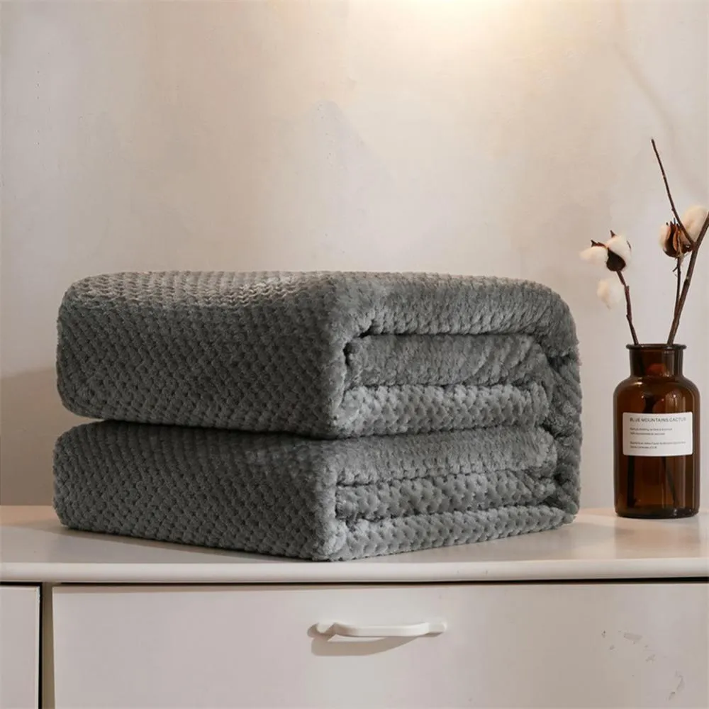 Pineapple Grid Winter Flannel Blanket