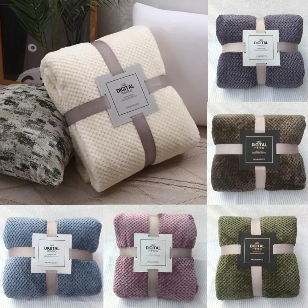 Pineapple Grid Winter Flannel Blanket